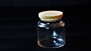 GLASS CAN WITH WOODEN LID (small)