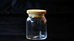 GLASS CAN WITH WOODEN LID (mm)
